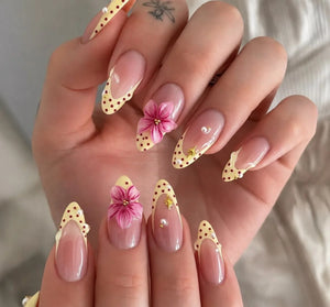 Elegant Bow Nail Set
