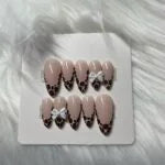 Elegant Bow Nail Set