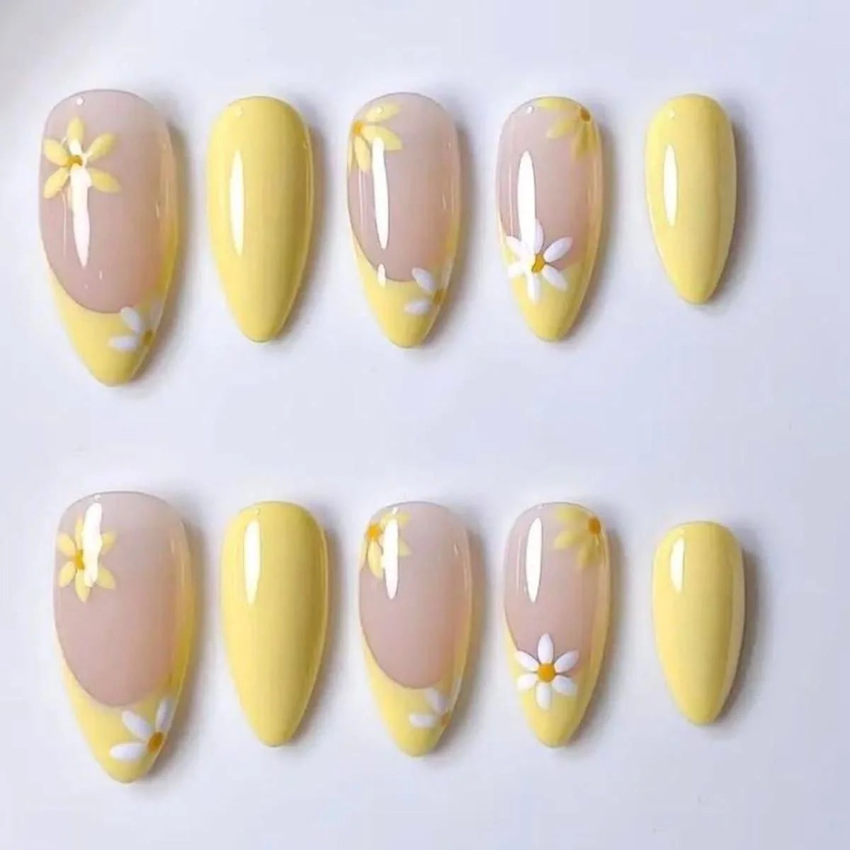 Elegant Bow Nail Set