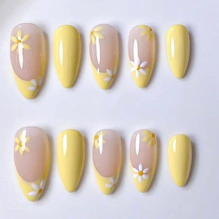 Elegant Bow Nail Set