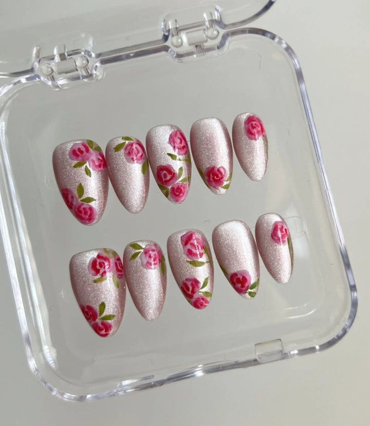 Elegant Bow Nail Set